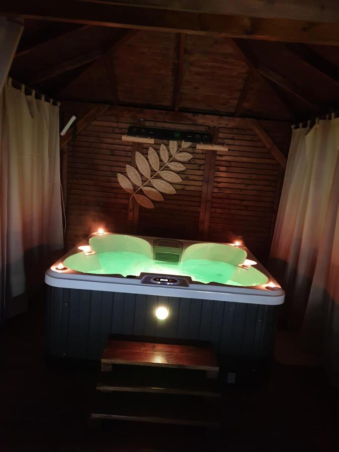 Les Mini-Chaumieres Villa Saint-Martin-Saint-Firmin Luaran gambar